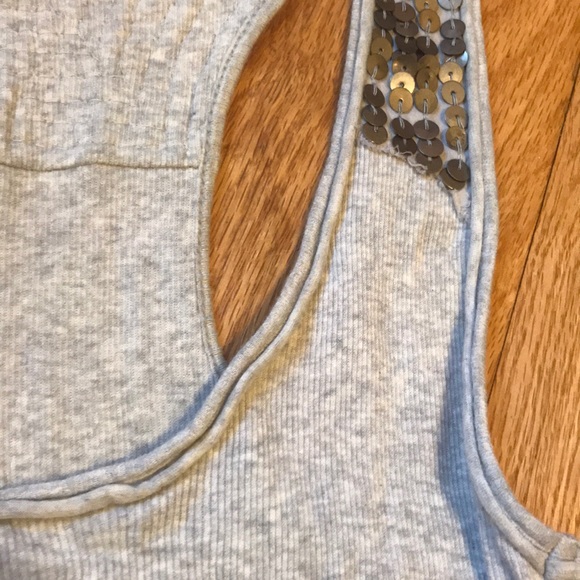 Banana Republic top/sequins upper back! Like new! - Picture 7 of 8